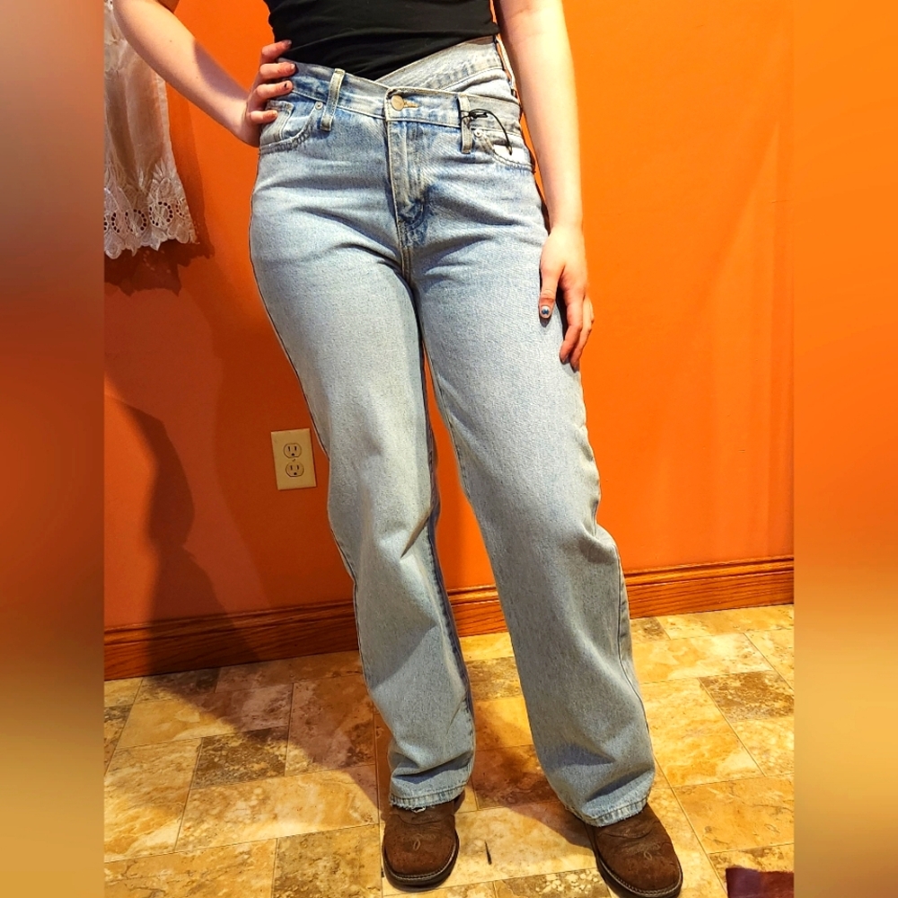 High Rise crossover jeans